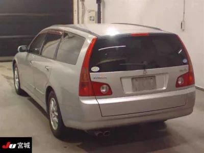 Nissan STAGEA