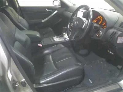 Nissan STAGEA