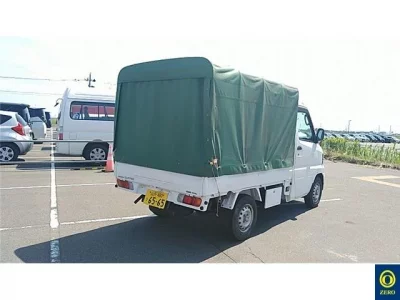 Nissan CLIPPER TRUCK