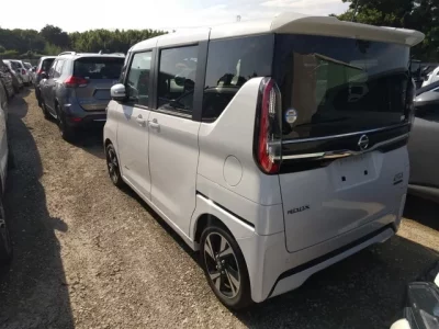 Nissan ROOX