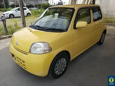 Daihatsu Esse