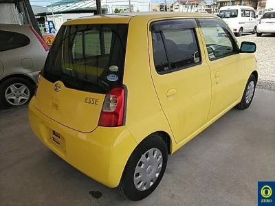 Daihatsu Esse