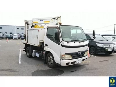 Hino DUTRO