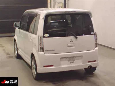 Mitsubishi EK SPORTS