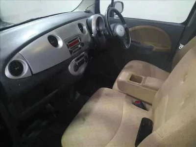 Daihatsu MOVE LATTE