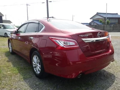 Nissan TEANA