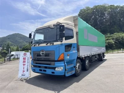 Hino TRUCK