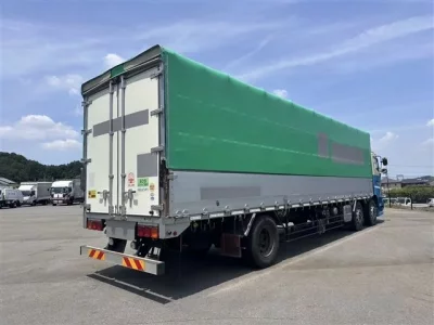 Hino TRUCK