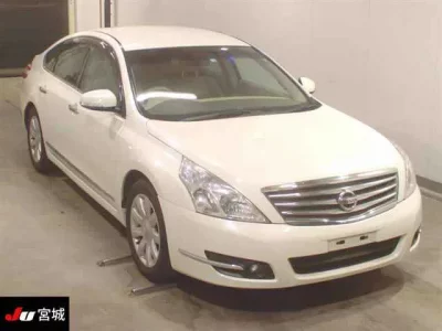 Nissan TEANA