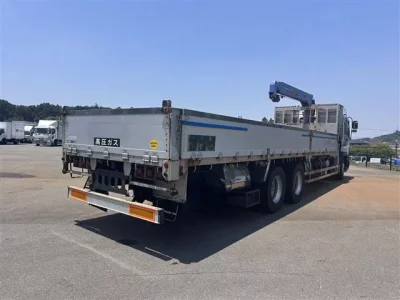 Isuzu TRUCK