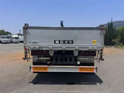 Isuzu TRUCK