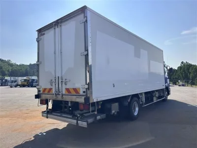 Nissan CONDOR