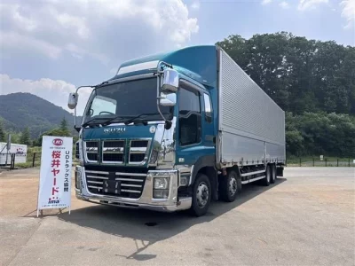 Isuzu TRUCK