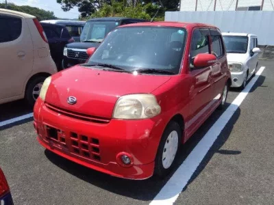 Daihatsu Esse