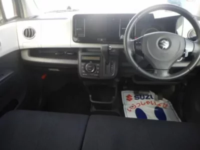 Suzuki MRWAGON