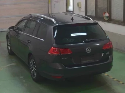 Volkswagen GOLF VARIANT