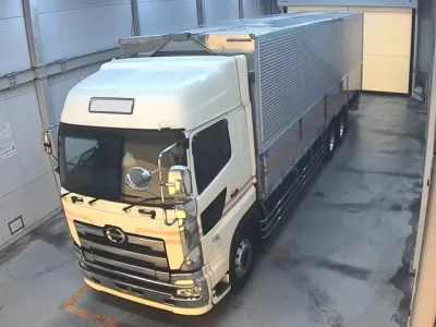 Hino TRUCK