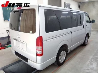 Toyota REGIUS ACE VAN