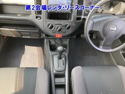 Nissan AD