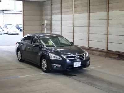 Nissan TEANA