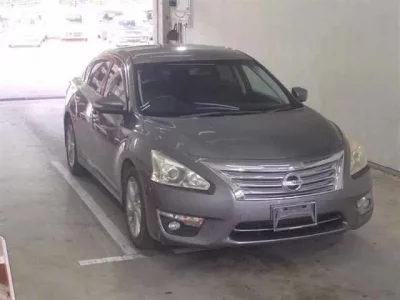 Nissan TEANA