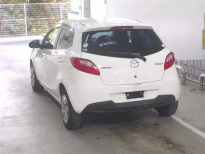 Mazda DEMIO