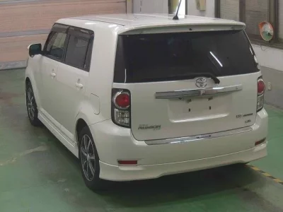 Toyota COROLLA RUMION