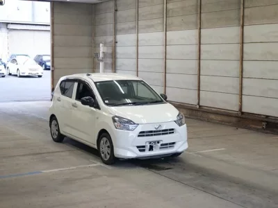 Daihatsu MIRA E S