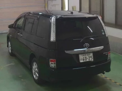Toyota ISIS