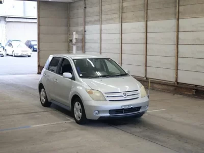Toyota IST