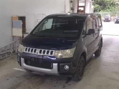 Mitsubishi DELICA D5