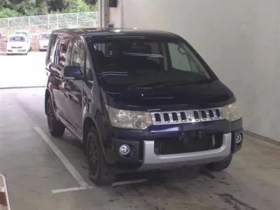 Mitsubishi DELICA D5