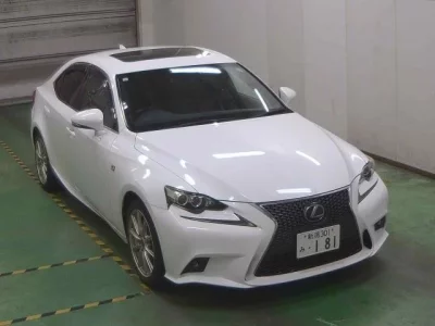 Lexus IS