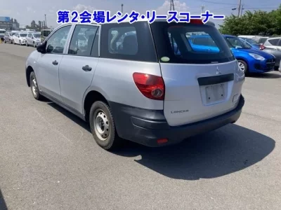 Mitsubishi LANCER VAN
