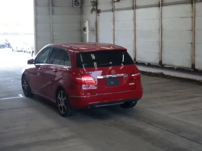 Mercedes-Benz B CLASS