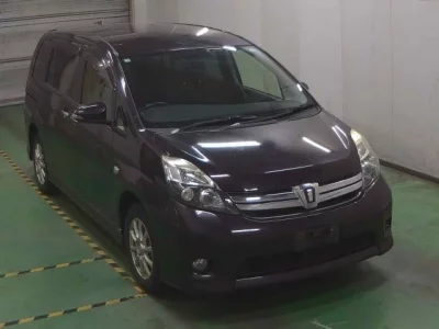 Toyota ISIS