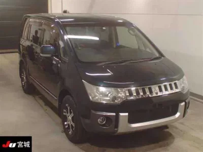 Mitsubishi DELICA D5