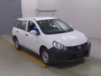 Nissan AD
