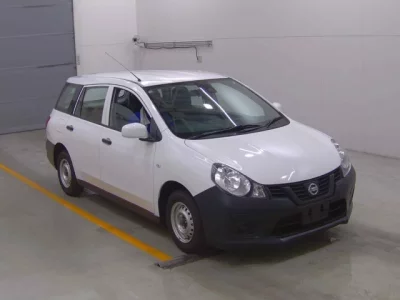 Nissan AD
