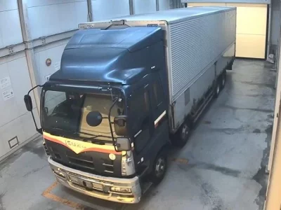 Isuzu TRUCK