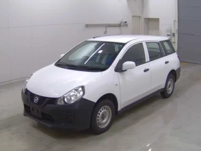 Nissan AD