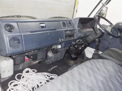 Toyota HIACE TRUCK