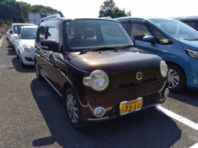 Daihatsu MIRA