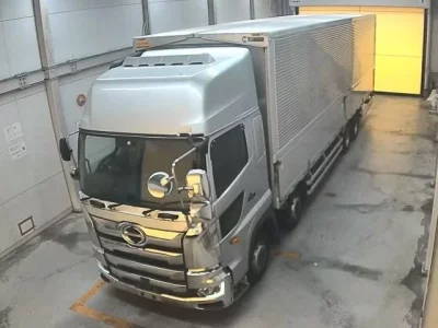 Hino TRUCK
