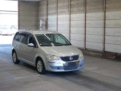 Volkswagen GOLF TOURAN