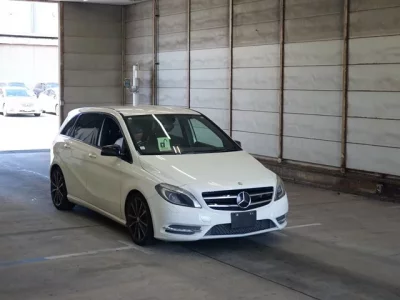 Mercedes-Benz B CLASS