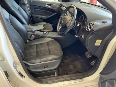 Mercedes-Benz B CLASS