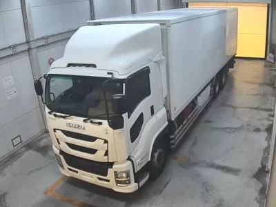 Isuzu TRUCK