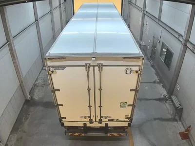 Isuzu TRUCK