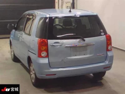 Toyota RAUM